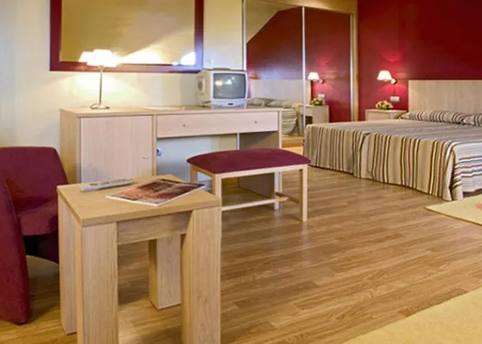 Apartamentos Mar Rovacias Comillas